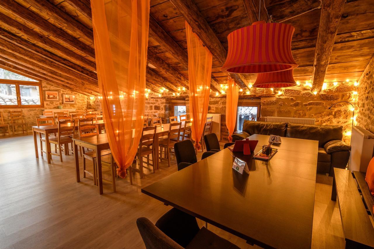 Albergue Valderrobres Auto Check-In エクステリア 写真