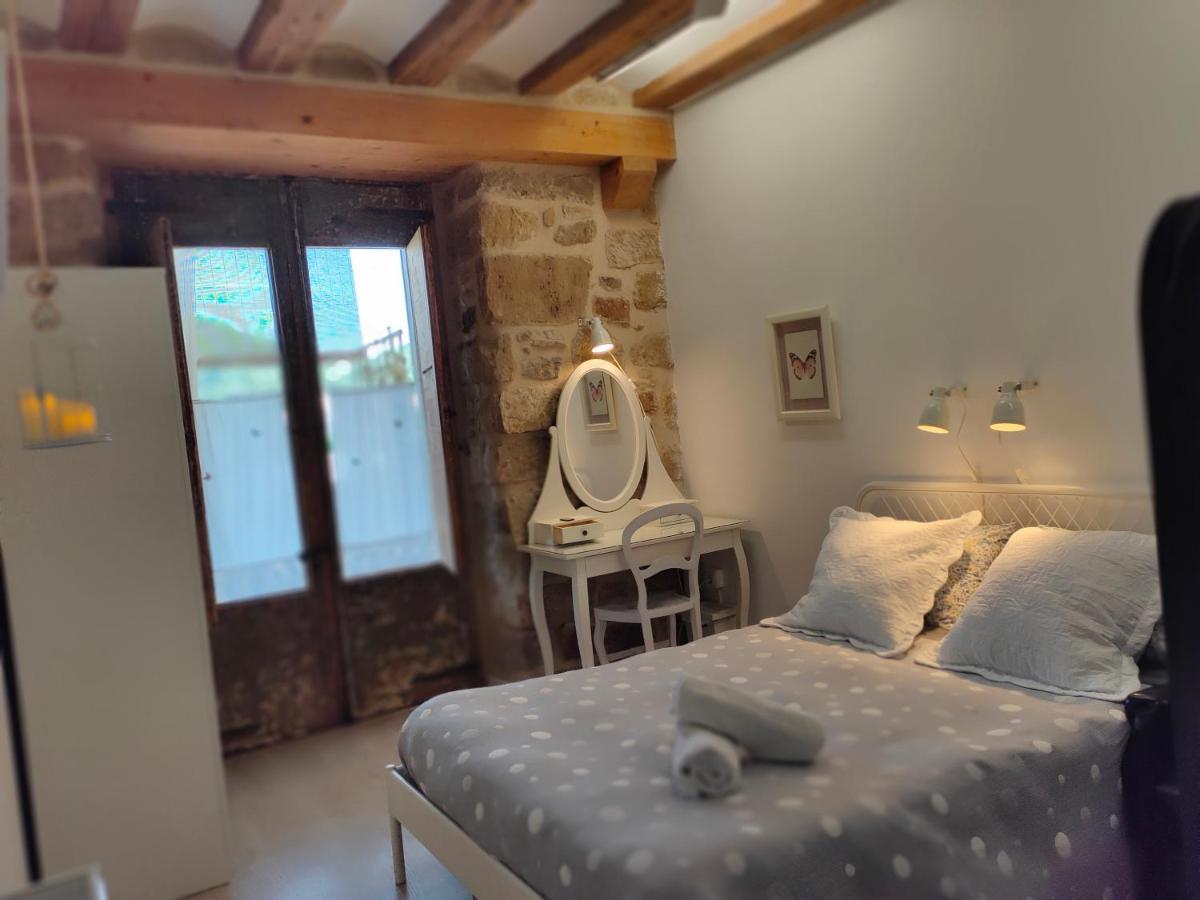 Albergue Valderrobres Auto Check-In エクステリア 写真