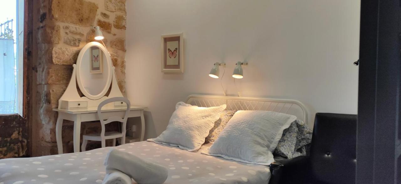 Albergue Valderrobres Auto Check-In エクステリア 写真